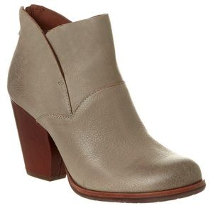 Kork-ease Castaneda booties